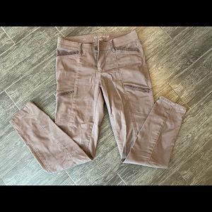 White House black market ankle length pants size 4